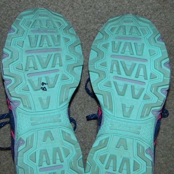 ASICS GEL Venture 8 Women’s Size 8 Medium All Terrain Running Shoes - Picture 11 of 16